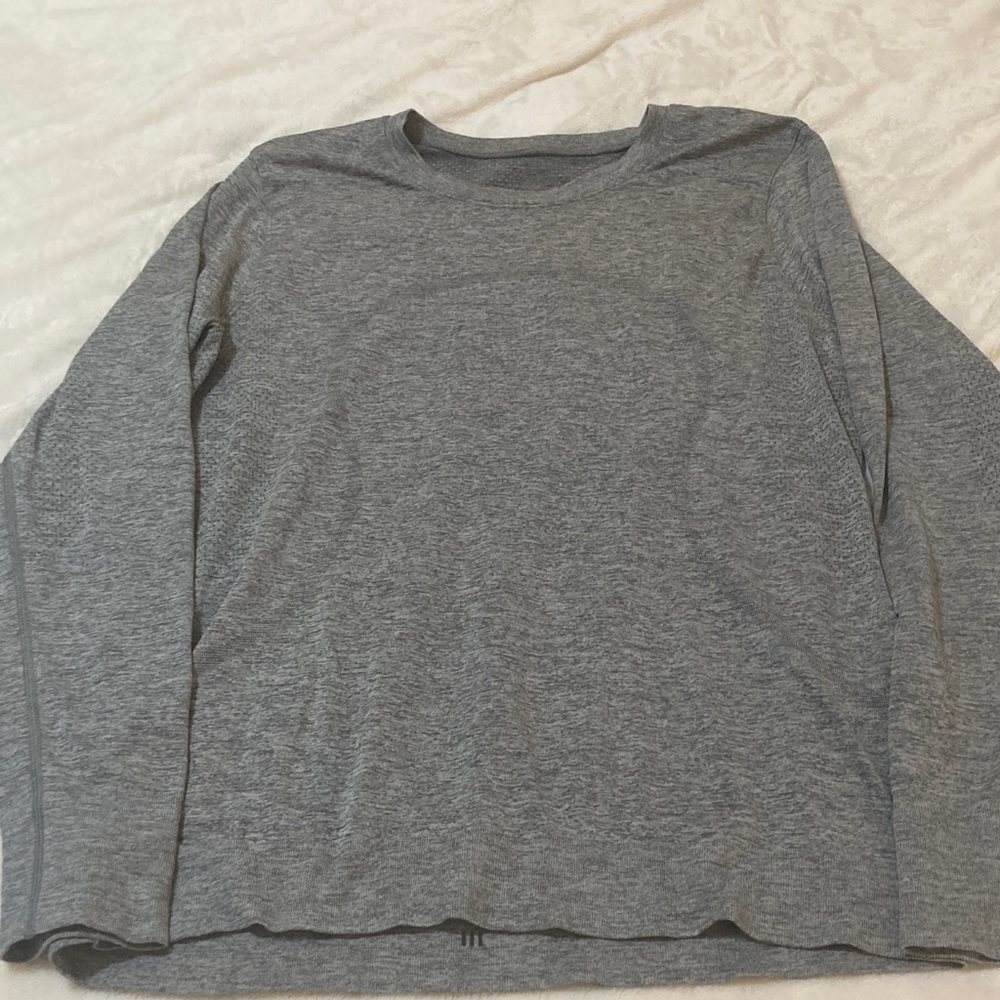 Lululemon swiftly Gray Long Sleeve. Hip length